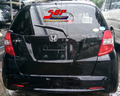 ตัดท้ายติดหลังคา HONDA  JAZZ 08 - Image 3