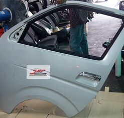ประตูหน้า ซ้าย TOYOTA  COMMUTER
