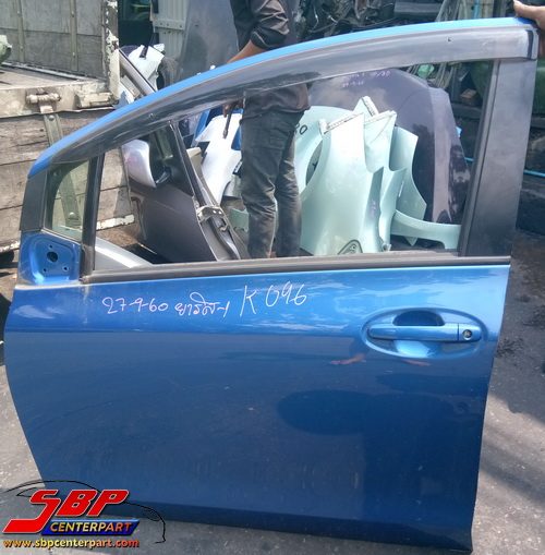 ประตูหน้า ซ้าย TOYOTA Yaris
