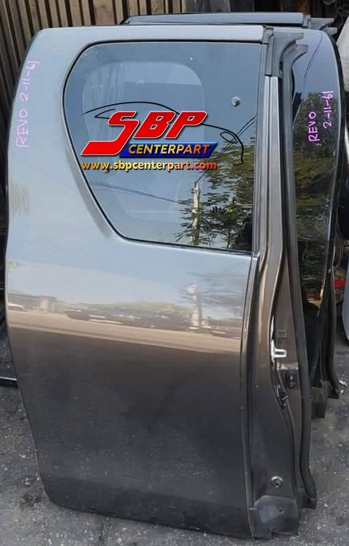 ประตูบานแคป TOYOTA REVO