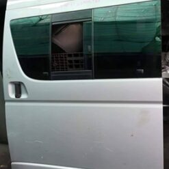 ประตูบานเลื่อนซ้าย  TOYOTA  COMMUTER