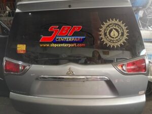 ฝากระโปรงหลัง/ฝาท้าย  MITSUBISHI  PAJERO ปี 08-15