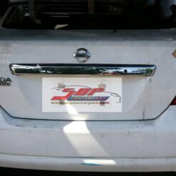 ตัดท้าย NISSAN TIDA