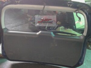 Alternative view of ฝาท้าย TOYOTA WISH โฉม 2