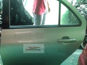 Alternative view of ประตูข้างหลัง ซ้าย TOYOTA VIOS 08
