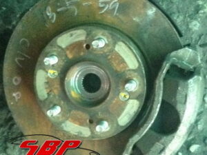 Alternative view of ดุมล้อหน้าขวา HONDA CIVIC 06