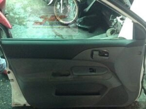 Alternative view of ประตูหน้า ซ้าย MITSUBISHI NEW LANCER
