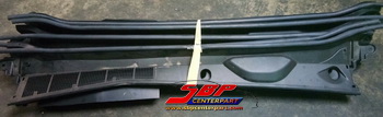 แผงคอจิ้งหรีด TOYOTA Hilux Revo