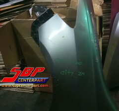 Alternative view of บังโคลนแก้ม ซ้าย/ขวา  HONDA CITY ZX
