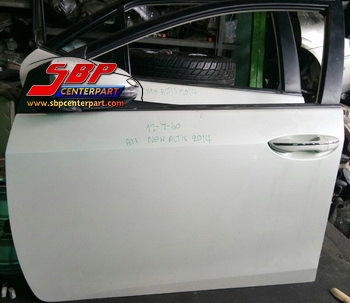 ประตูหน้า ซ้าย TOYOTA ALTIS 2014