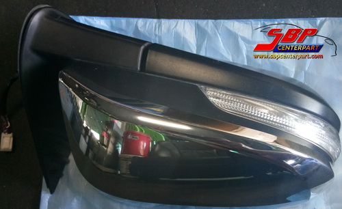กระจกมองข้าง TOYOTA REVO