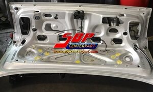 Alternative view of ฝากระโปรงหลัง/ฝาท้าย  HONDA  CIVIC  99